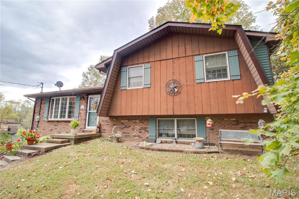 5328 Seminary Road Property Photo 4