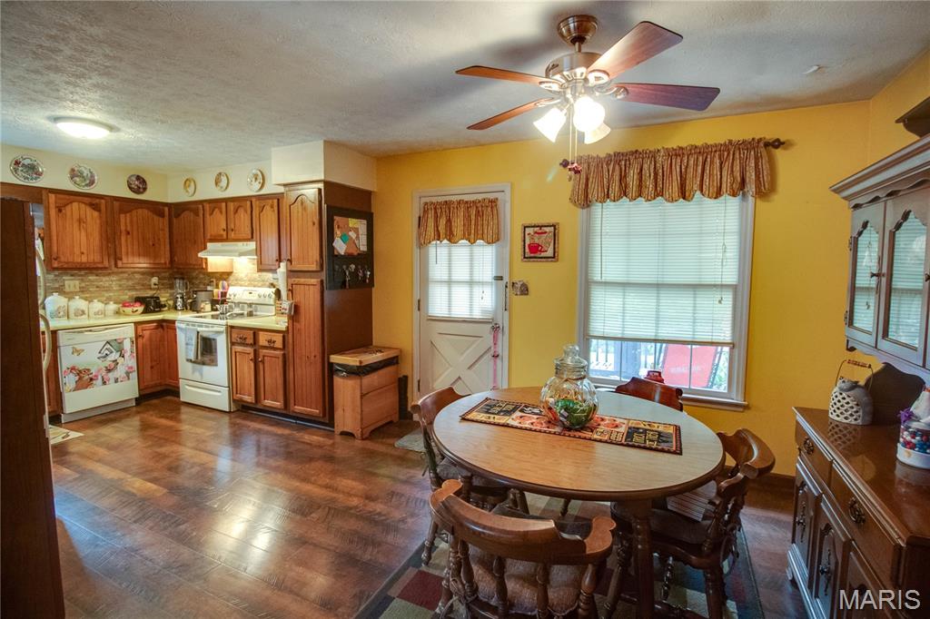 5328 Seminary Road Property Photo 9