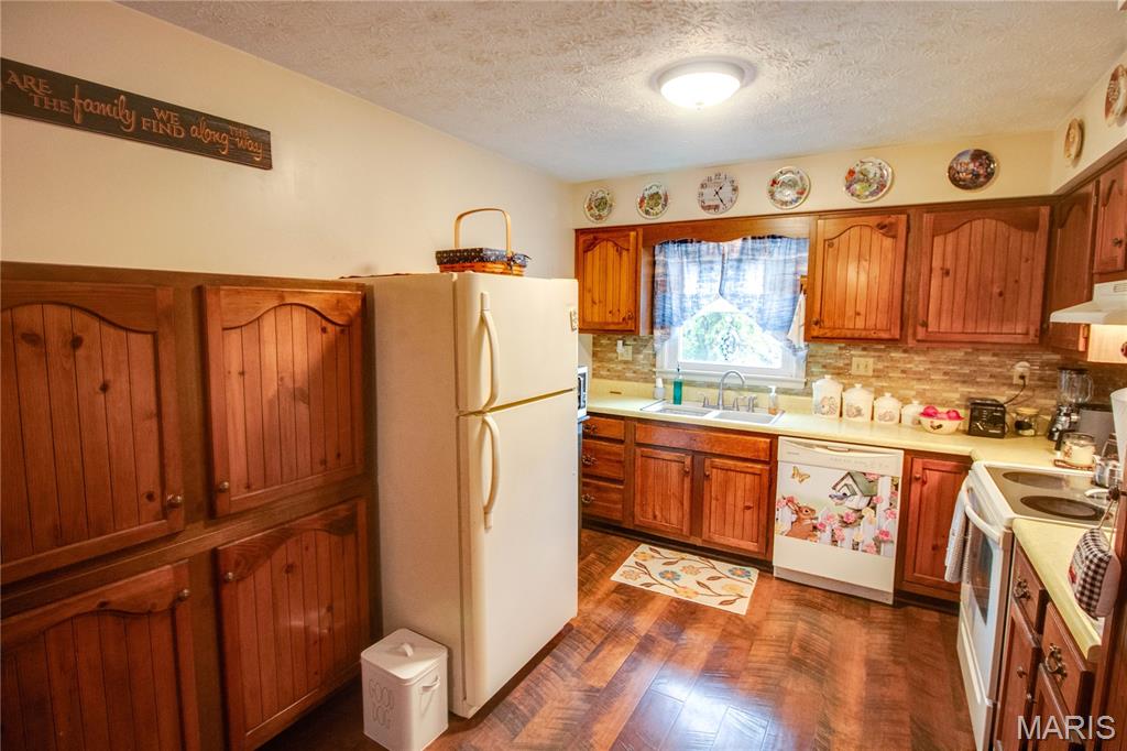 5328 Seminary Road Property Photo 11