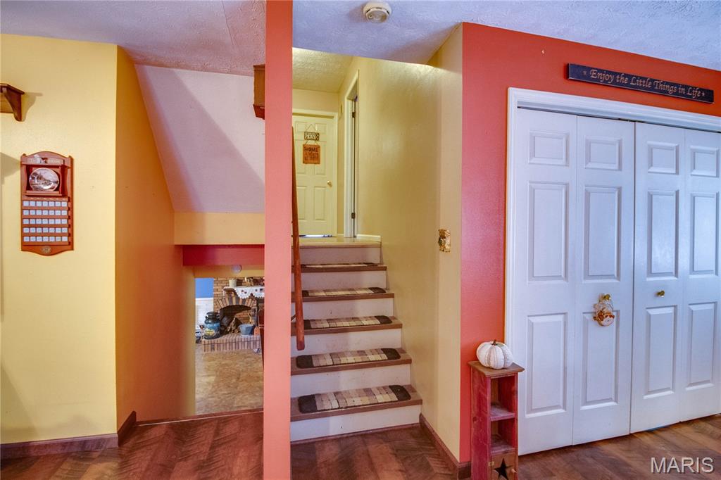 5328 Seminary Road Property Photo 15