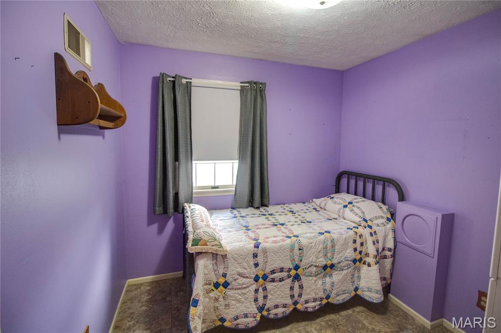 5328 Seminary Road Property Photo 18