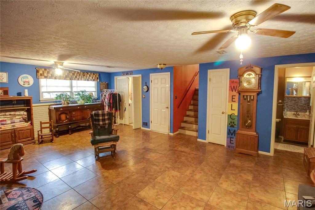 5328 Seminary Road Property Photo 25