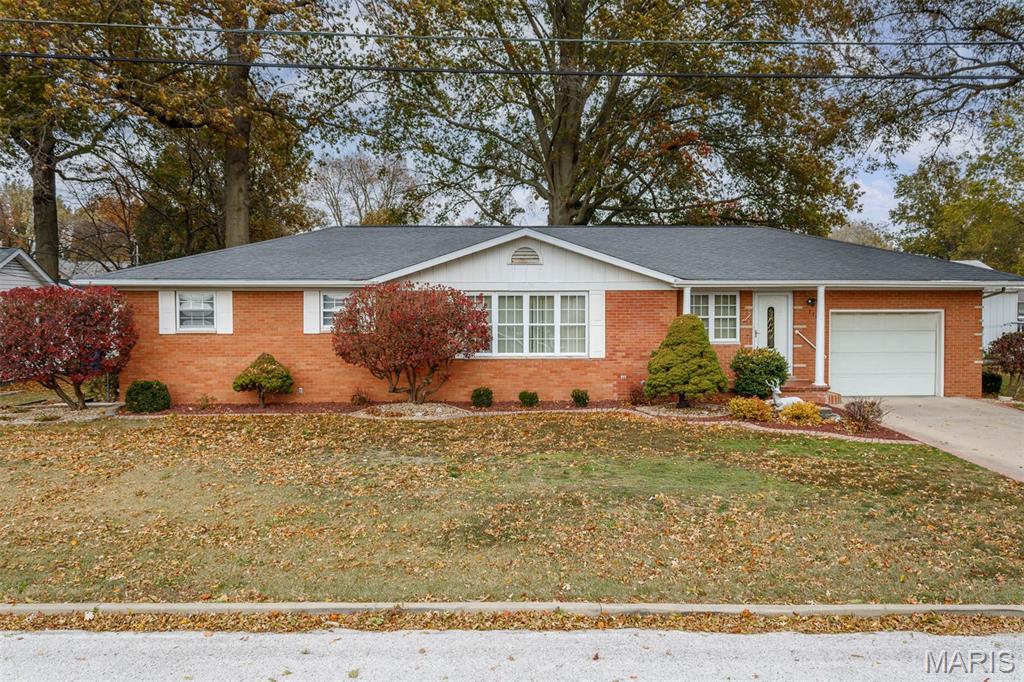 1103 Walnut Street Property Photo 1