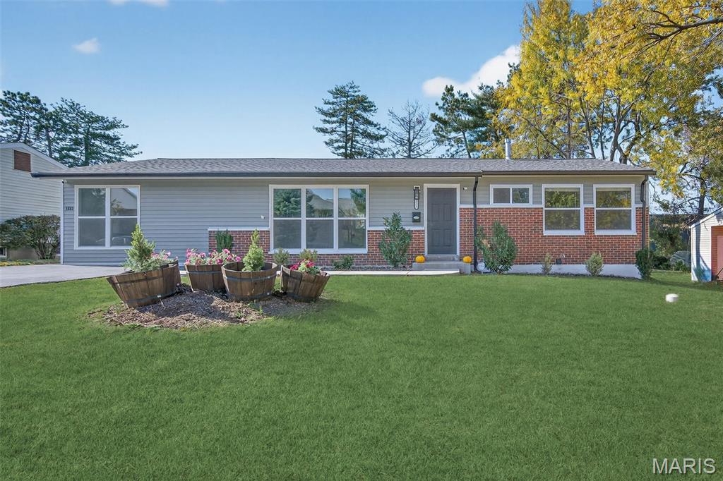 1223 Olivette Drive Property Photo 1