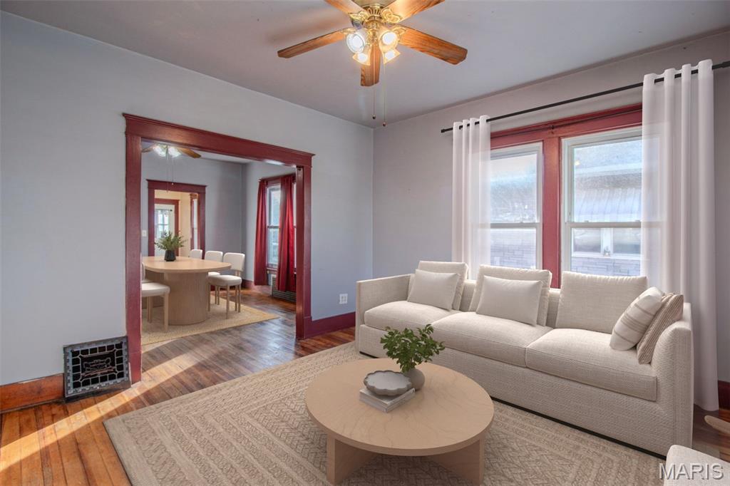 124 W Prairie Street Property Photo 5