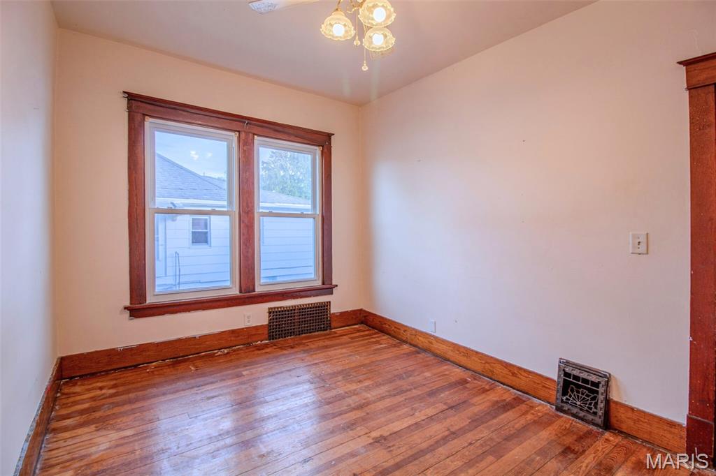 124 W Prairie Street Property Photo 24