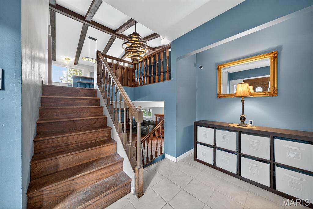 1605 Country Acres Drive Property Photo 7