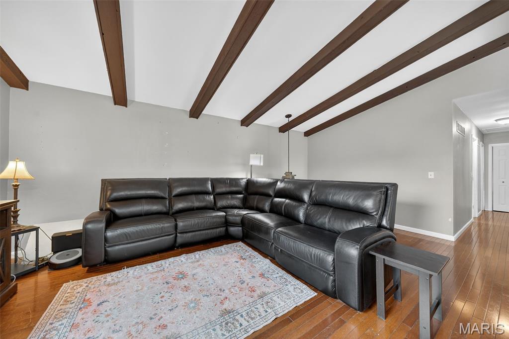 1605 Country Acres Drive Property Photo 9