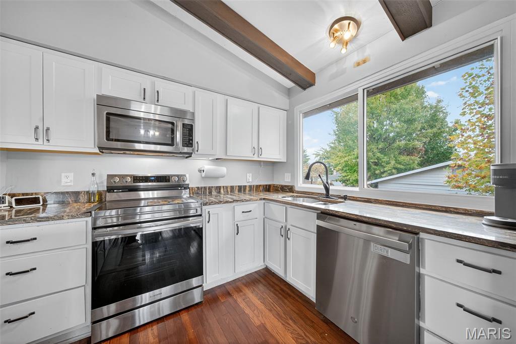 1605 Country Acres Drive Property Photo 15