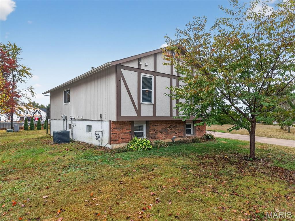 1605 Country Acres Drive Property Photo 42