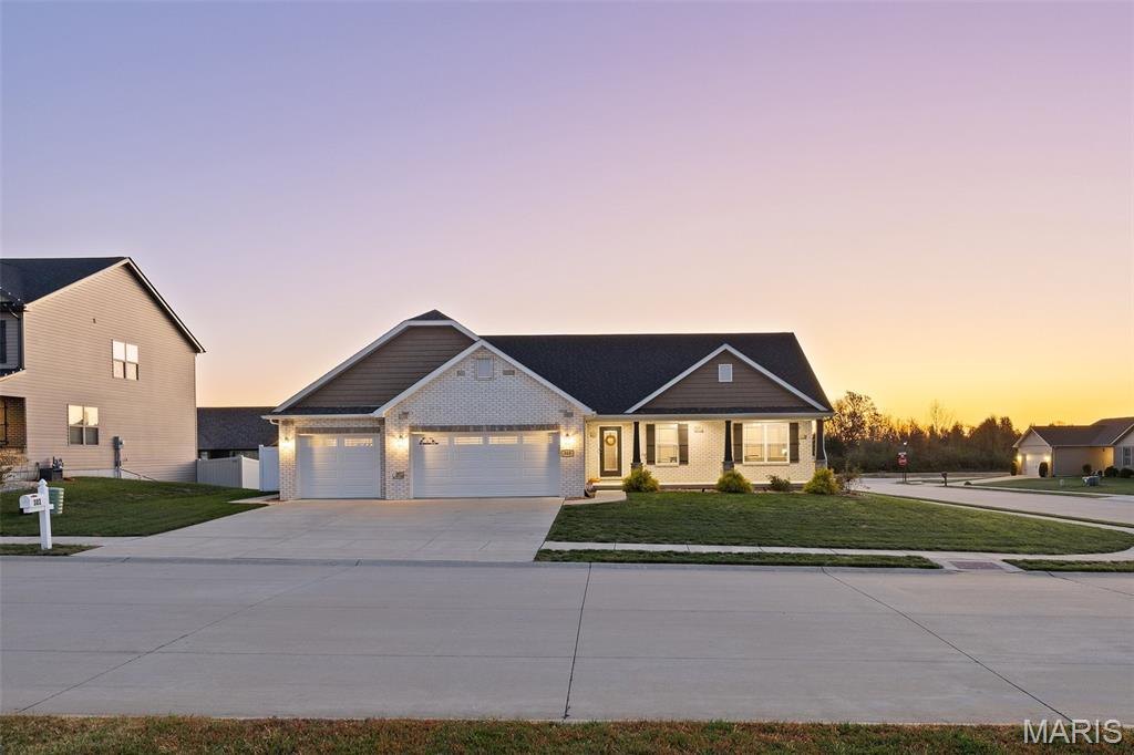 302 Carta Drive Property Photo 1