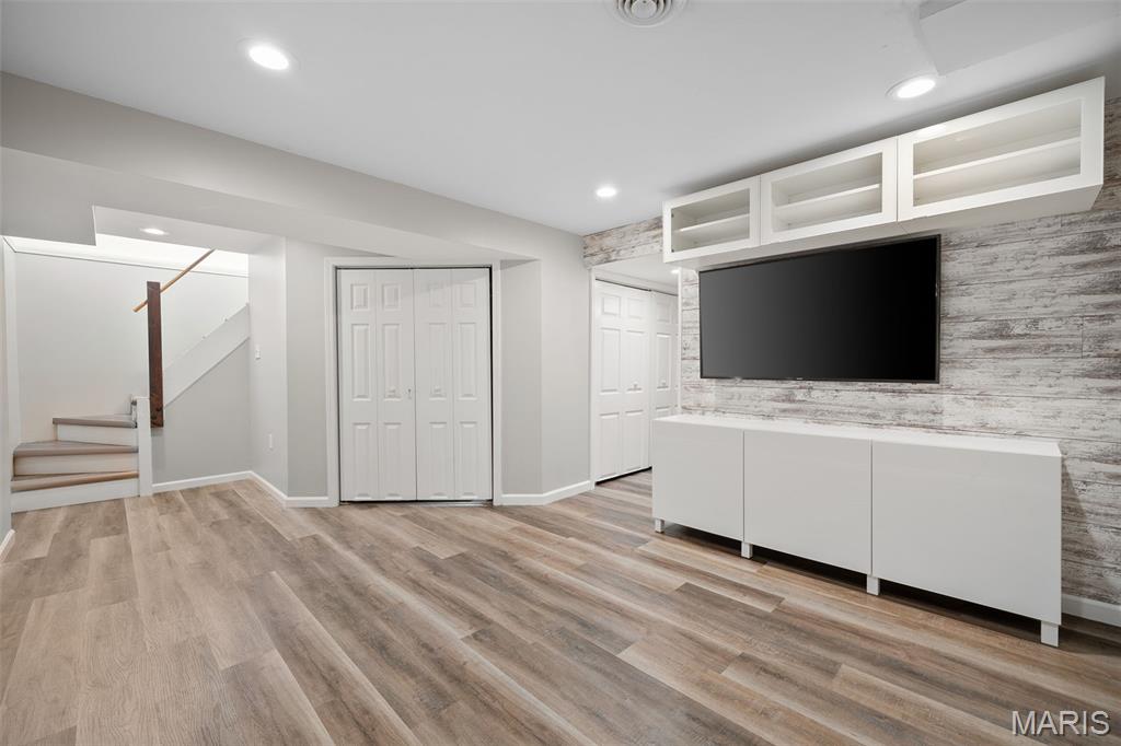 9740 Old Warson Road Property Photo 17