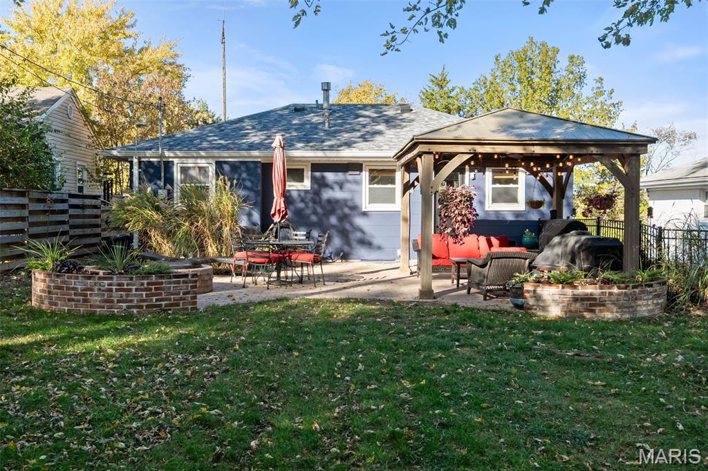 9740 Old Warson Road Property Photo 24