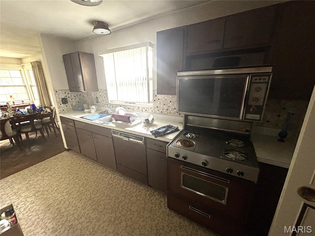 22 Fourscore Drive Property Photo 13