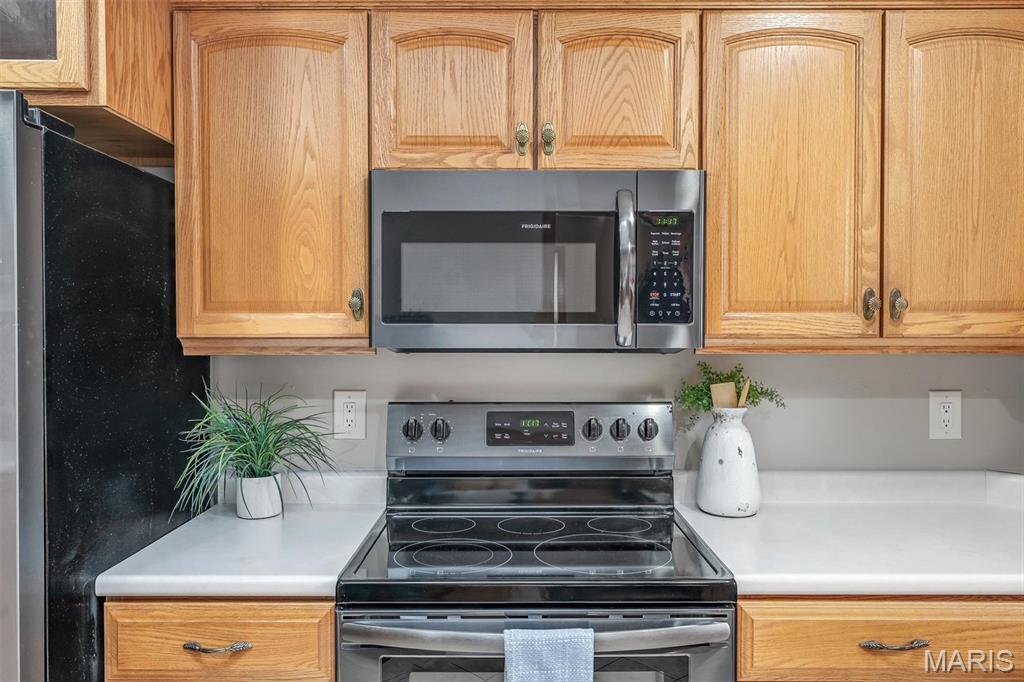 13 W Douglas Drive Property Photo 11