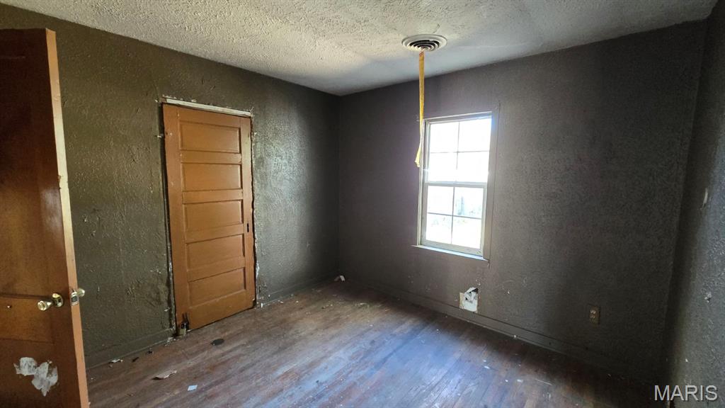 329 Watson Road Property Photo 7