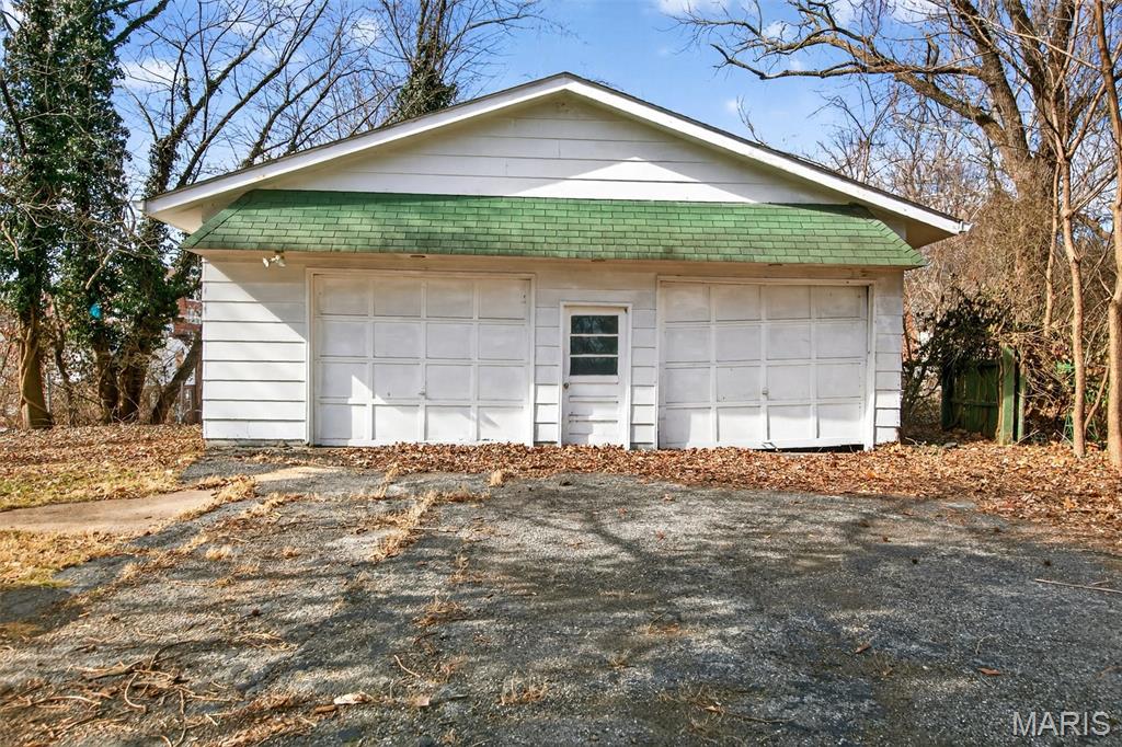11 Miller Place Property Photo 32