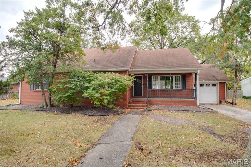 565 5th Street Property Photo 1