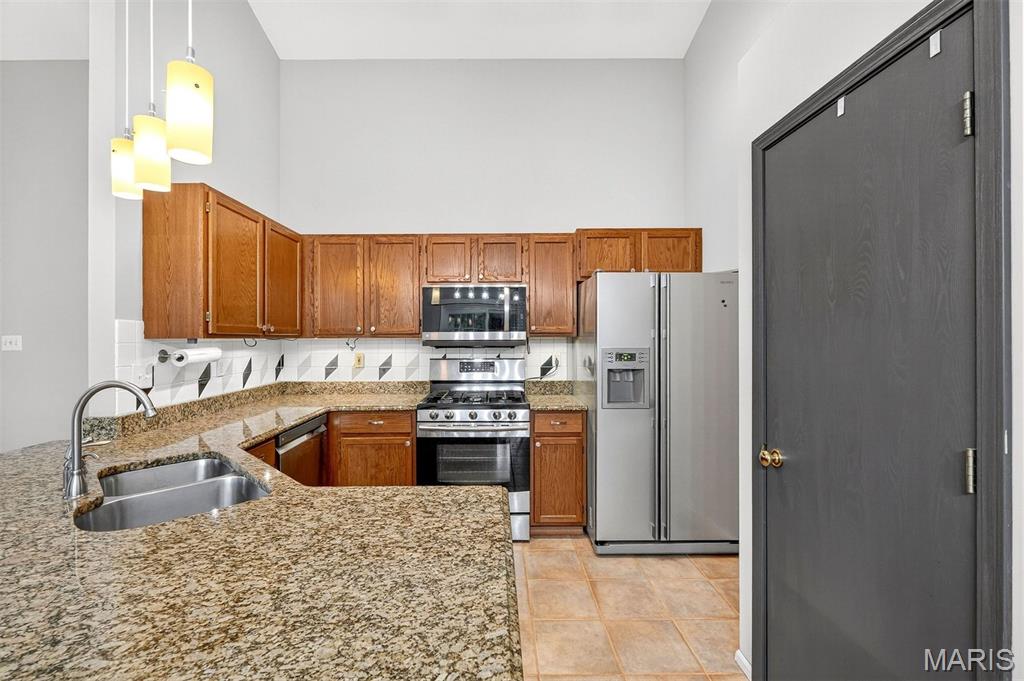 2522 Barrett Place Drive Property Photo 6