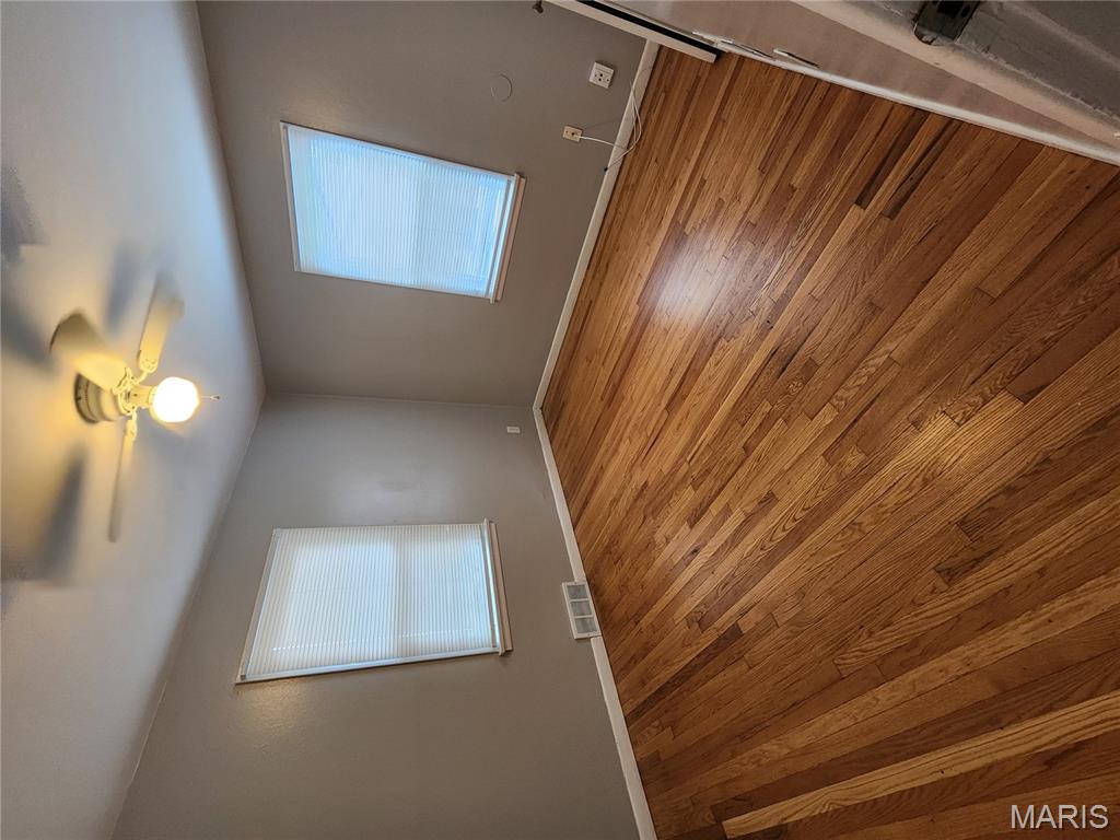 8550 Jenny Drive Property Photo 7