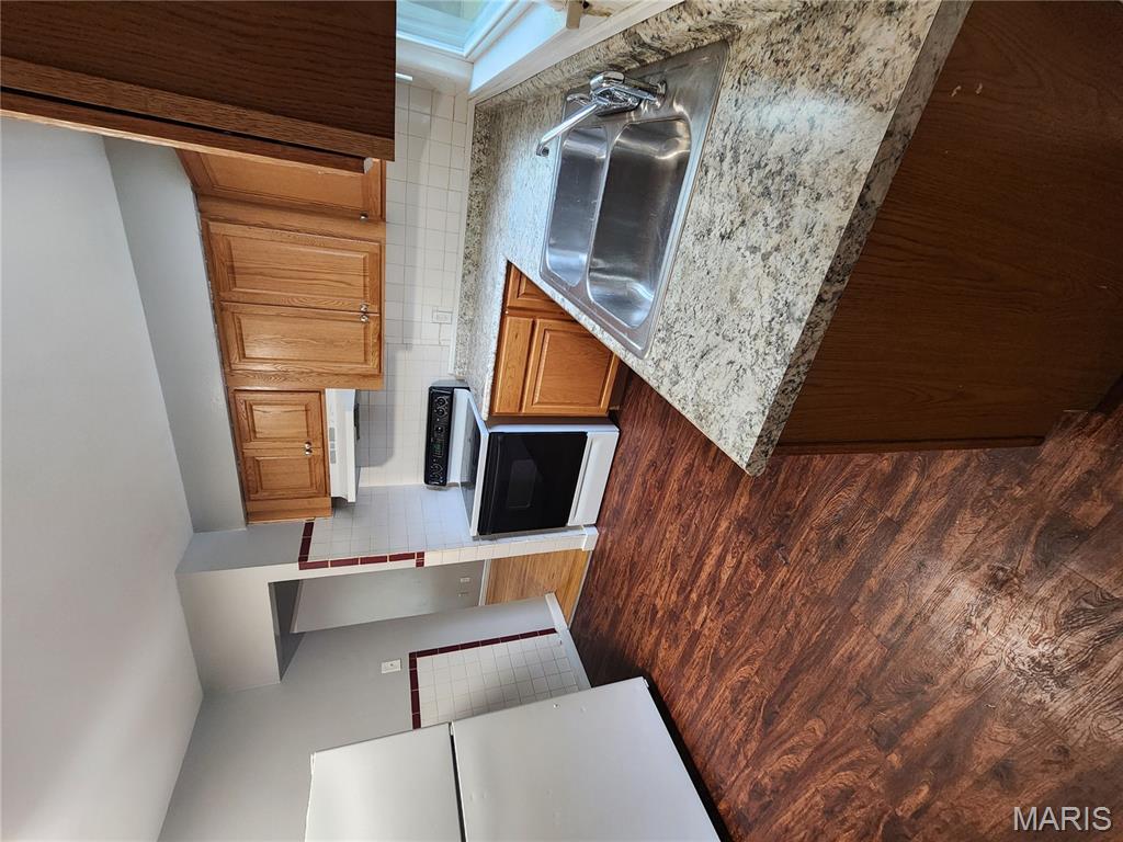 8550 Jenny Drive Property Photo 10