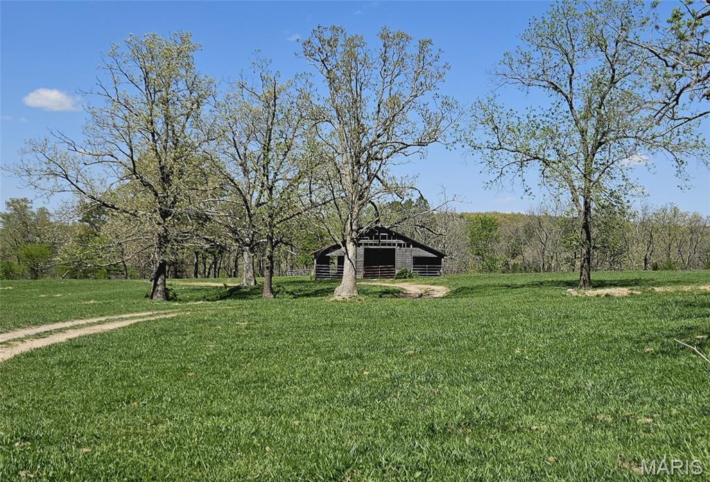 205 County Road 6550 Property Photo 28
