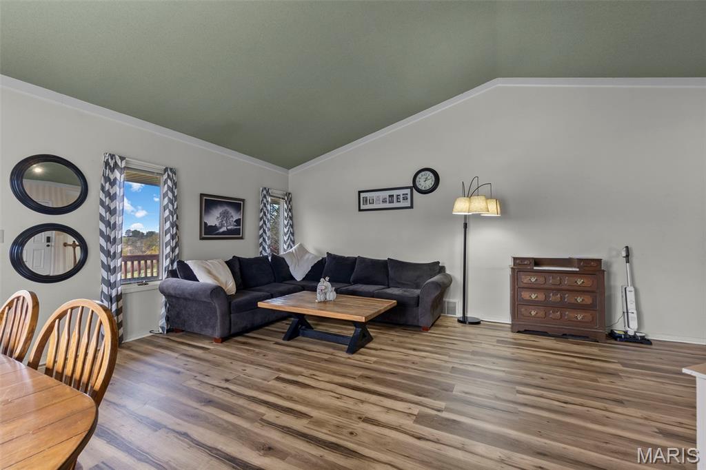 2386 Bent Creek Drive Property Photo 9