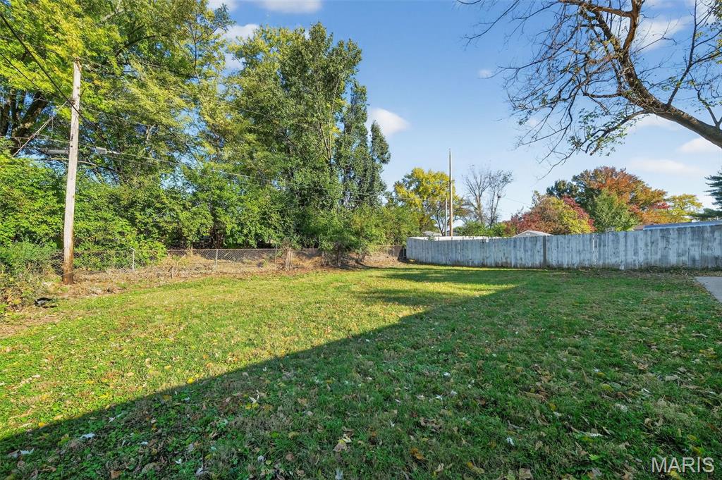 3291 Bristol Hall Drive Property Photo 19