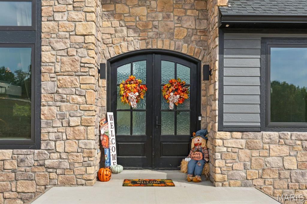 975 Foggy Court Property Photo 2