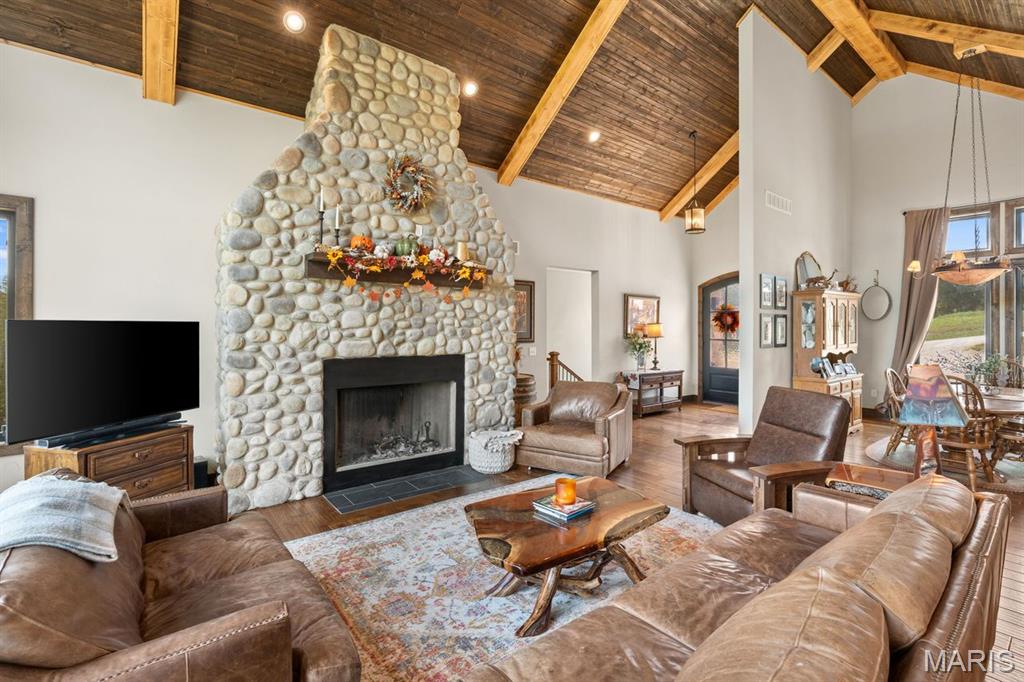 975 Foggy Court Property Photo 5