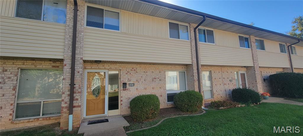 10070 Sakura Drive Property Photo 1