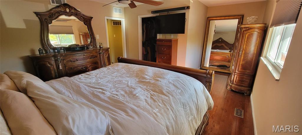 10070 Sakura Drive Property Photo 5