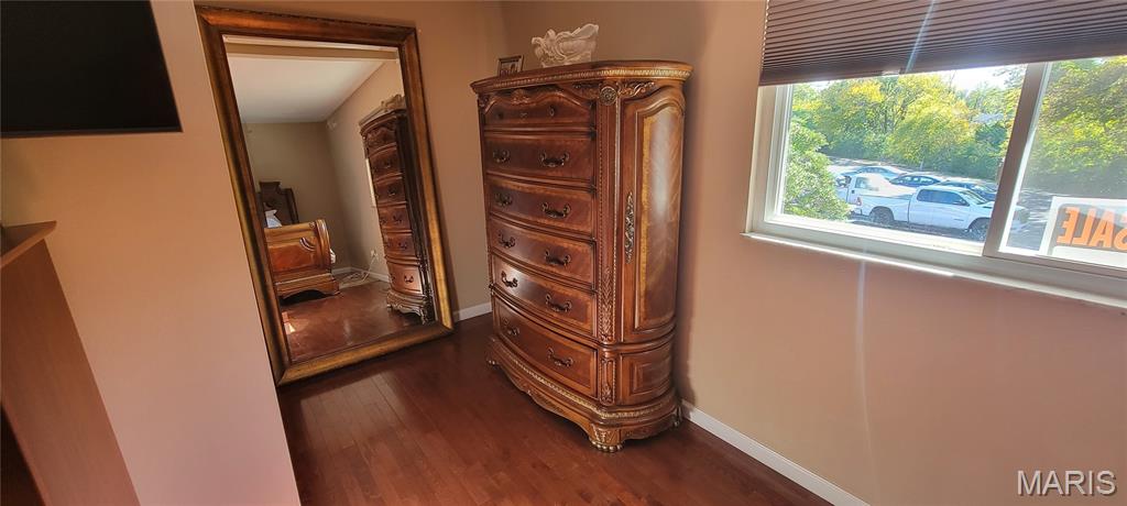 10070 Sakura Drive Property Photo 6