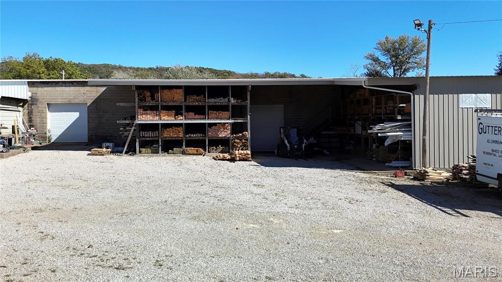 202 N Mccune Street Property Photo 5