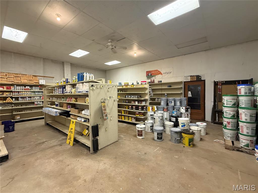 202 N Mccune Street Property Photo 27