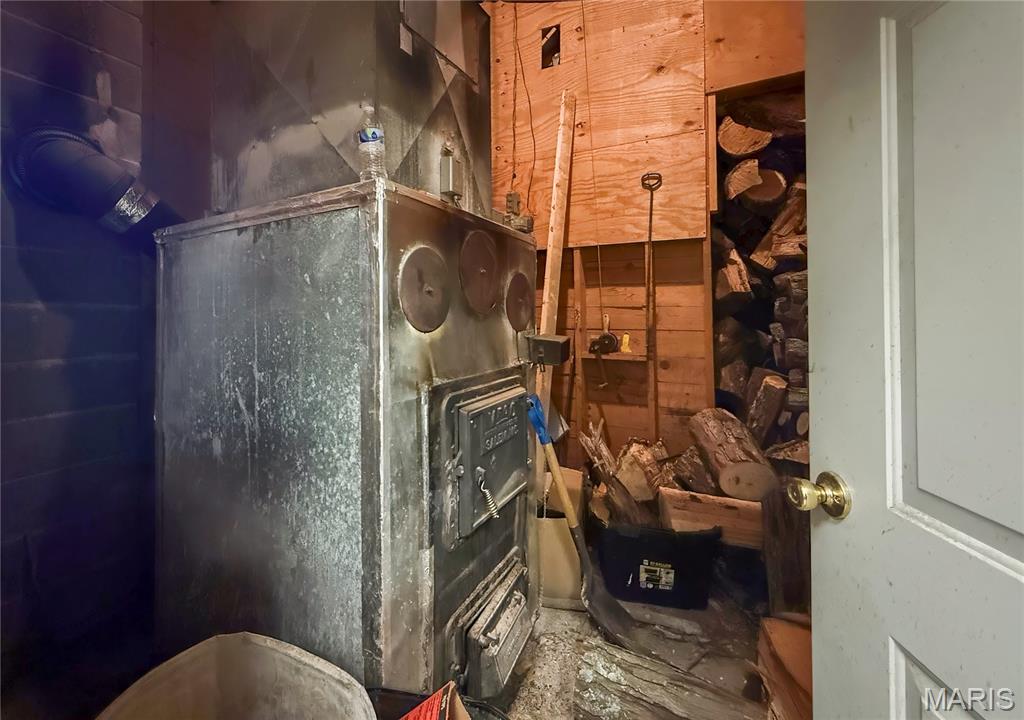 202 N Mccune Street Property Photo 28