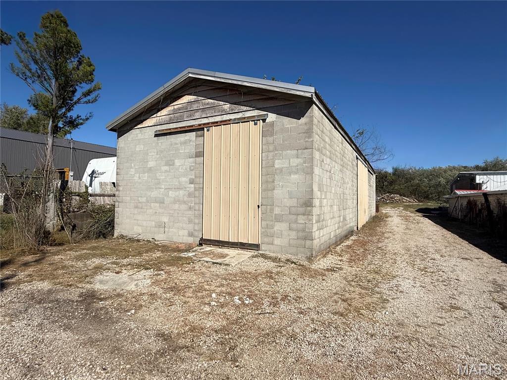 202 N Mccune Street Property Photo 51