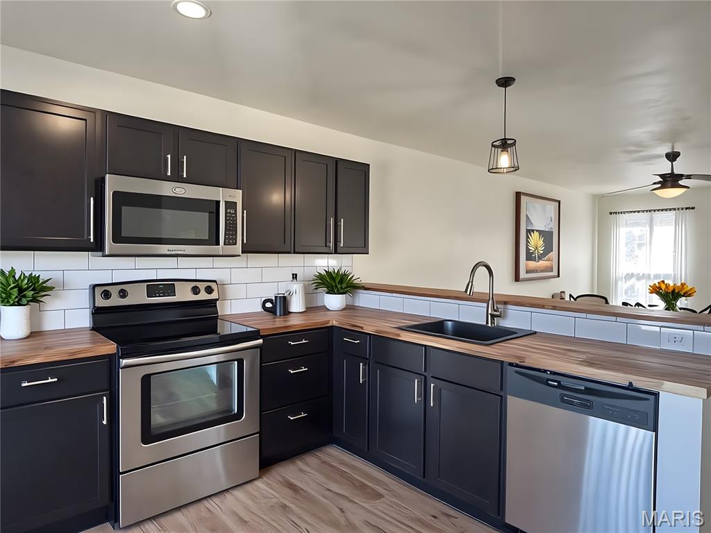 221 Candice Way Property Photo 7