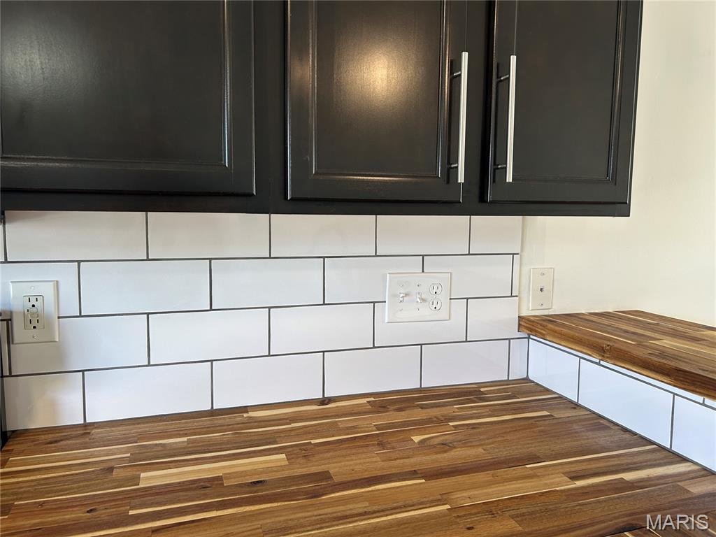 221 Candice Way Property Photo 9