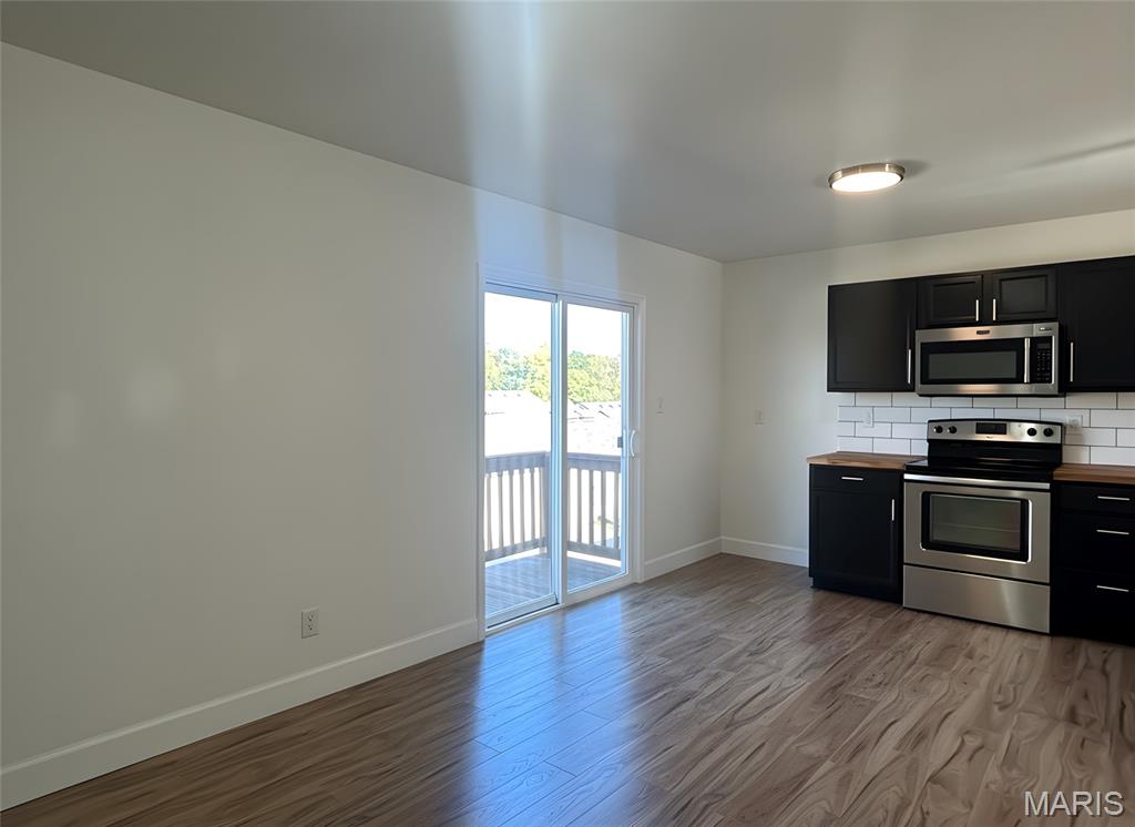 221 Candice Way Property Photo 10