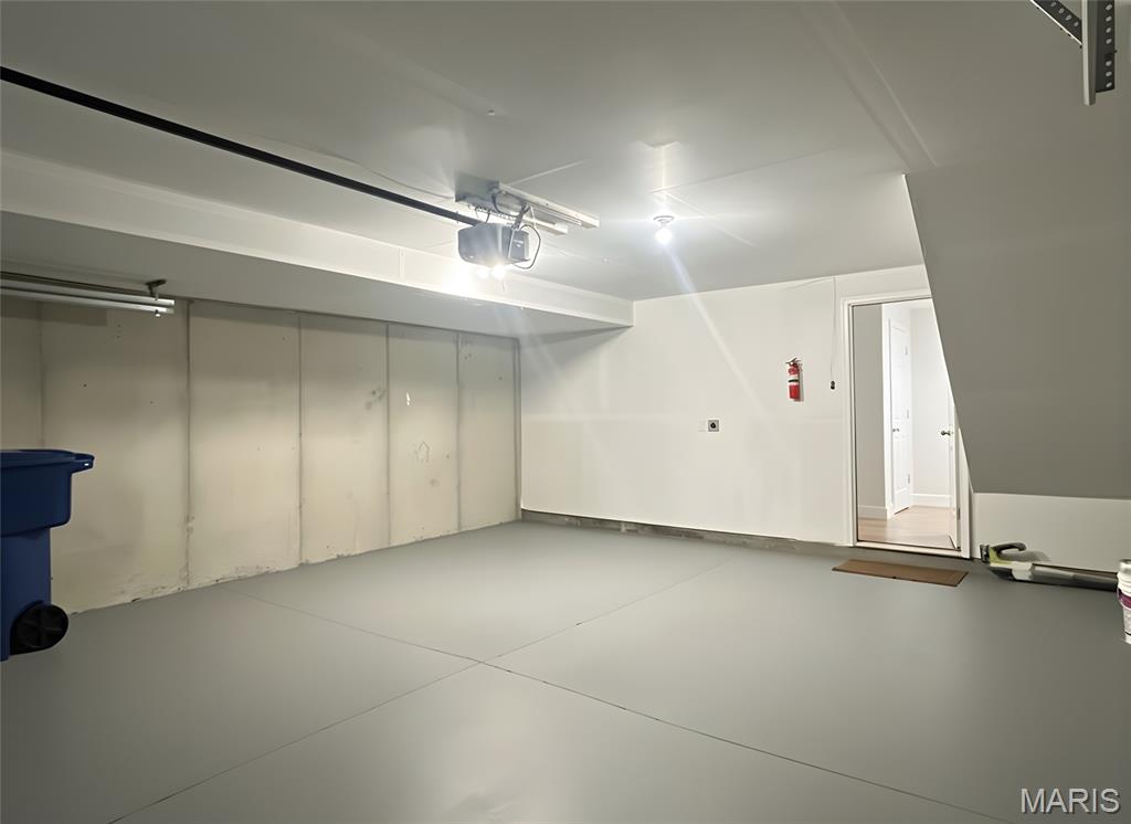 221 Candice Way Property Photo 24