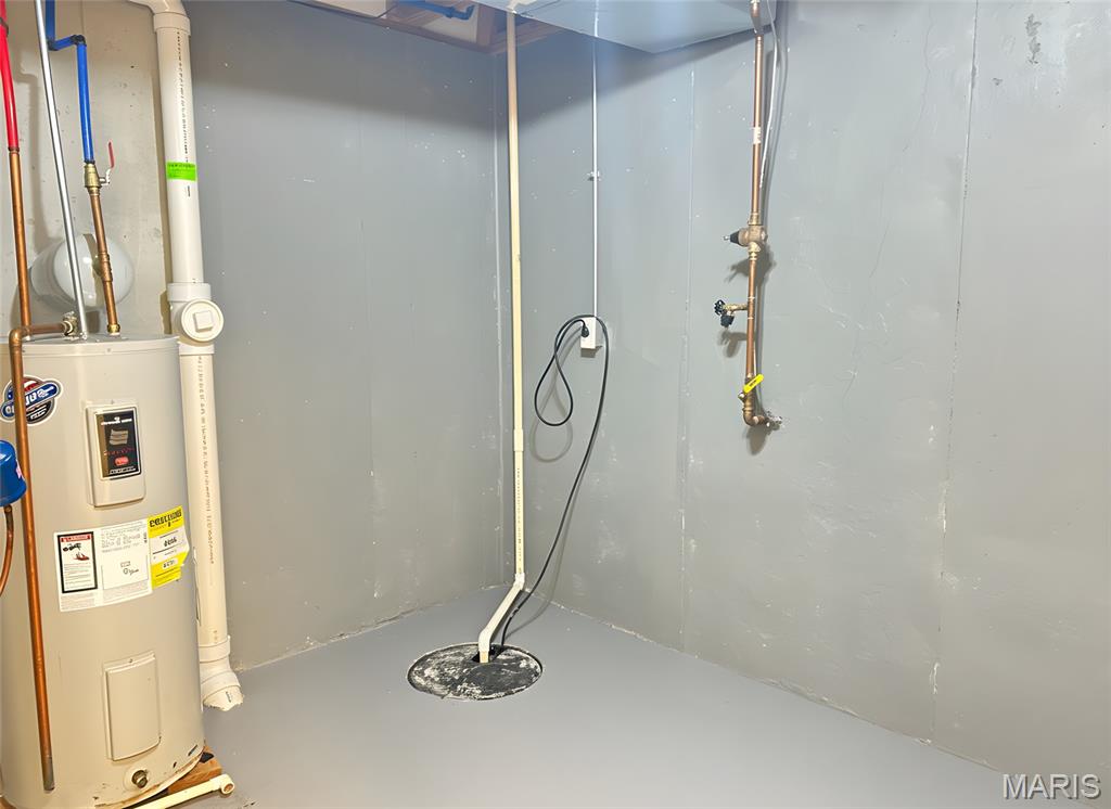 221 Candice Way Property Photo 25