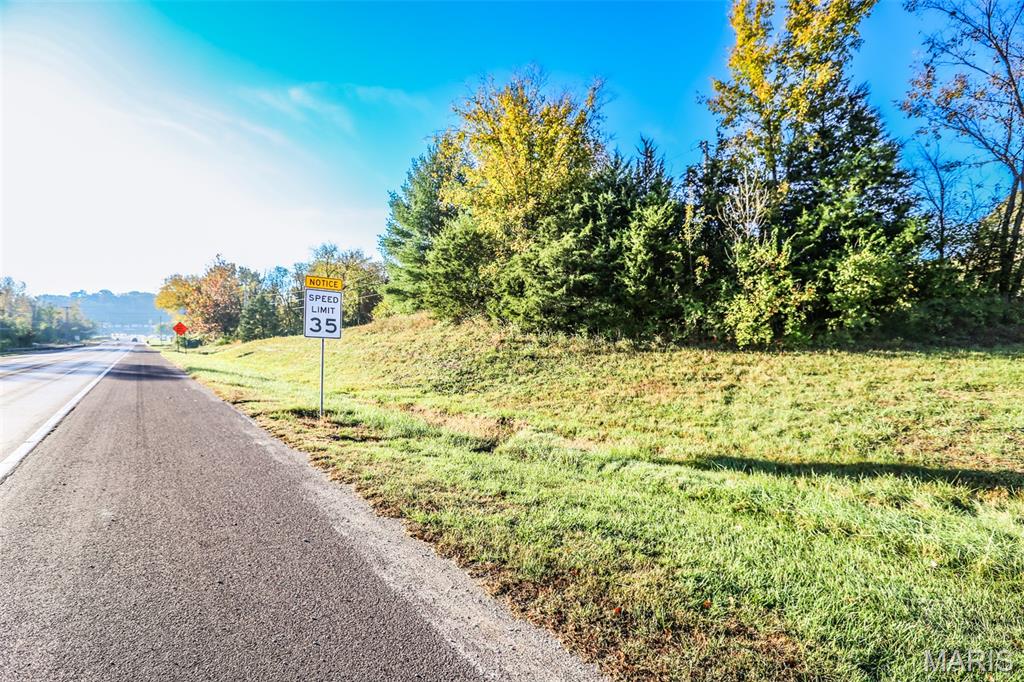 4591 Highway W Property Photo 1