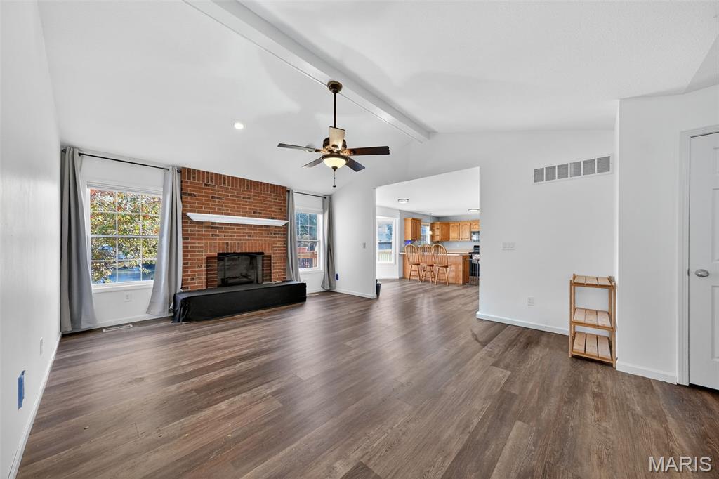 106 Tina Drive Property Photo 5