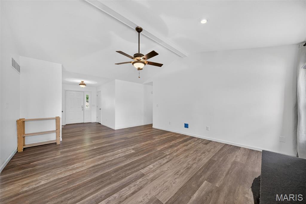 106 Tina Drive Property Photo 9