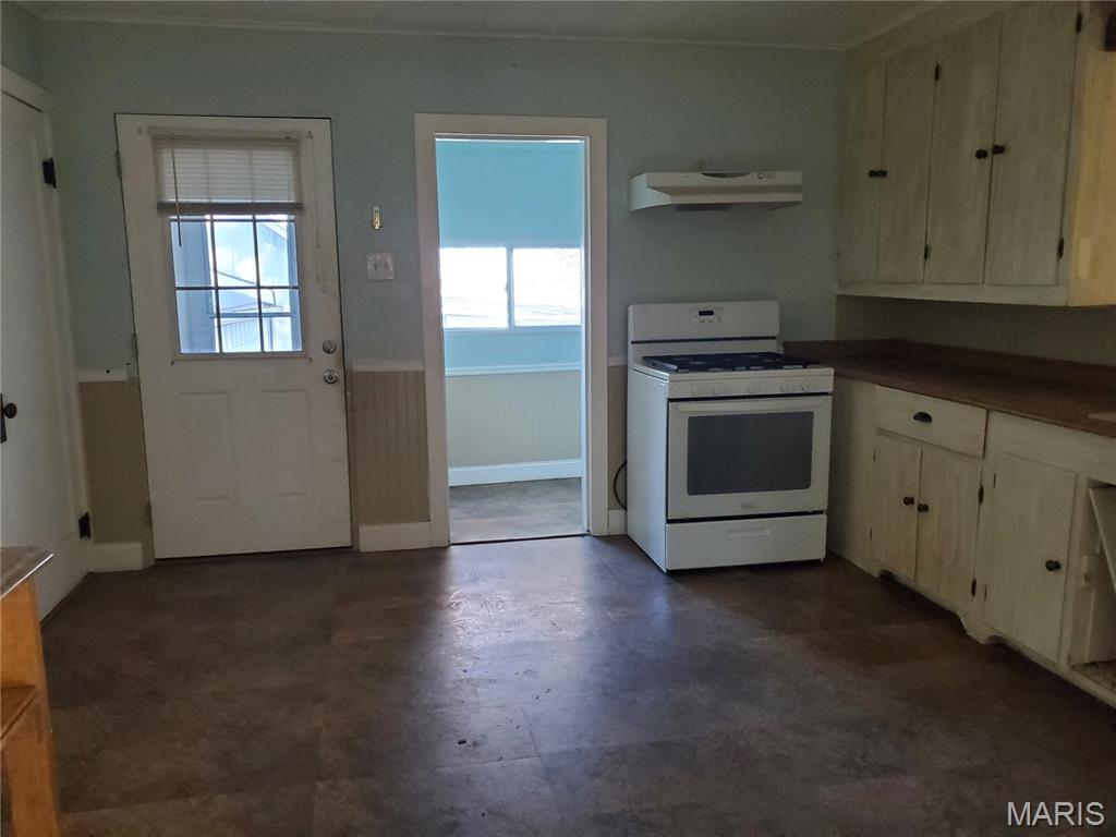 222 Buchanan Street Property Photo 14