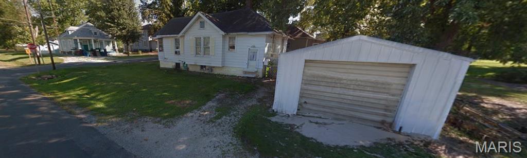 702 Mayo Street Property Photo 3