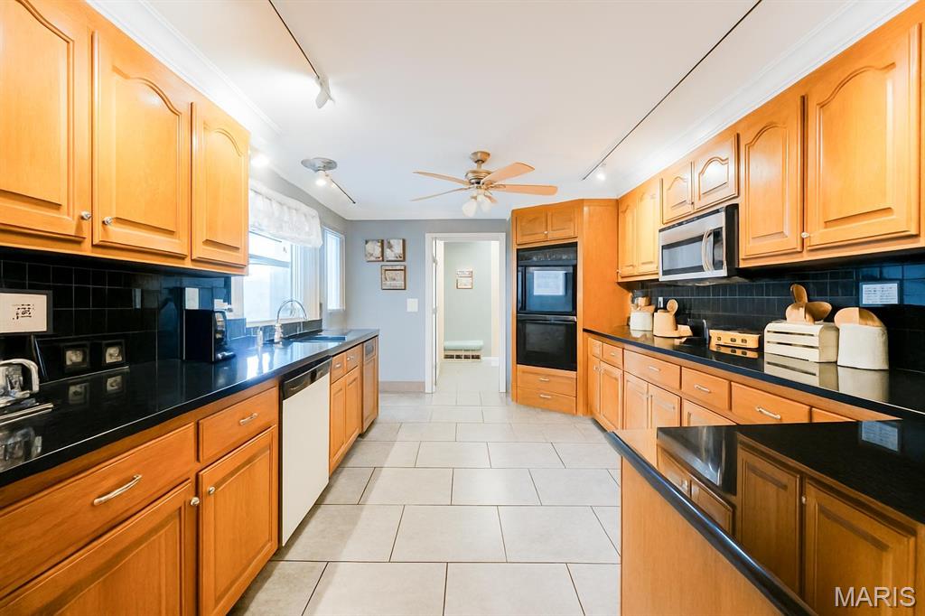 1300 Duval Drive Property Photo 8