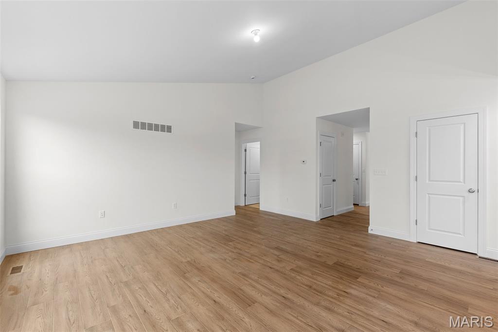 1 Tbb Sydney Walnut Hollow Property Photo 11