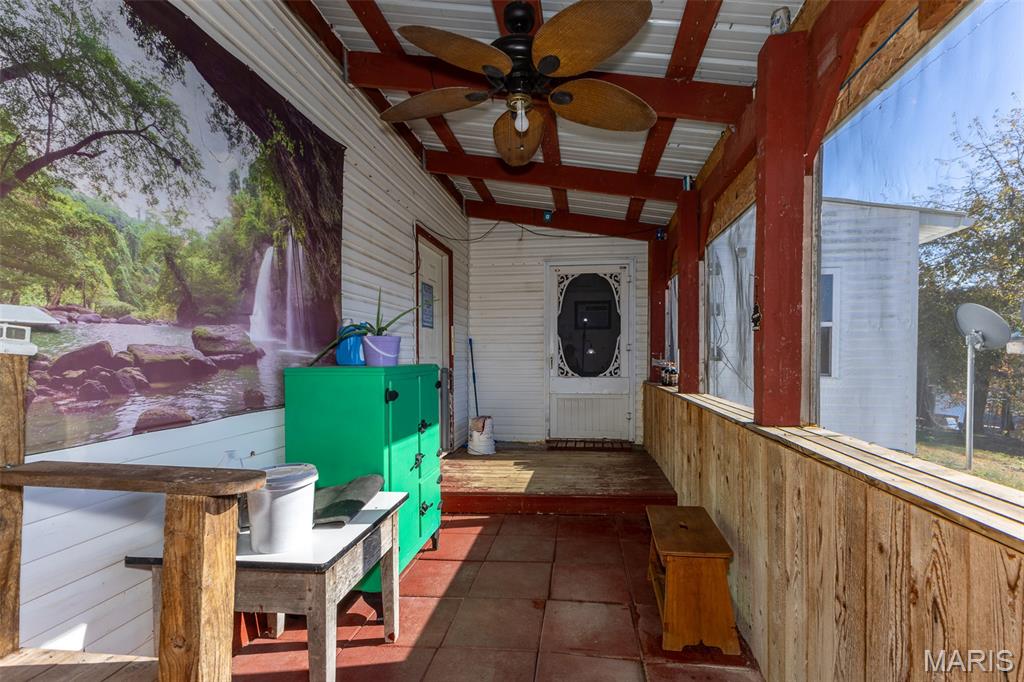 14607 Rock Cliff Drive Property Photo 8
